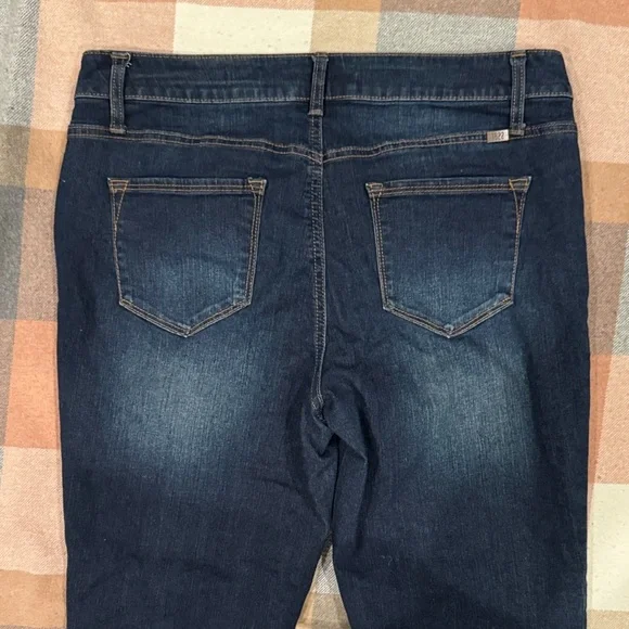 1822 Denim Dark Blue Cropped Jeans - Picture 8 of 11